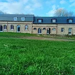 Hébergement de vacances Les Du Val Renoux *