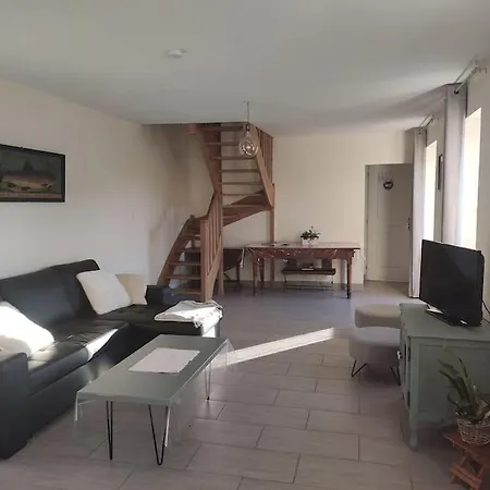 Les Du Val Renoux Ferienhaus